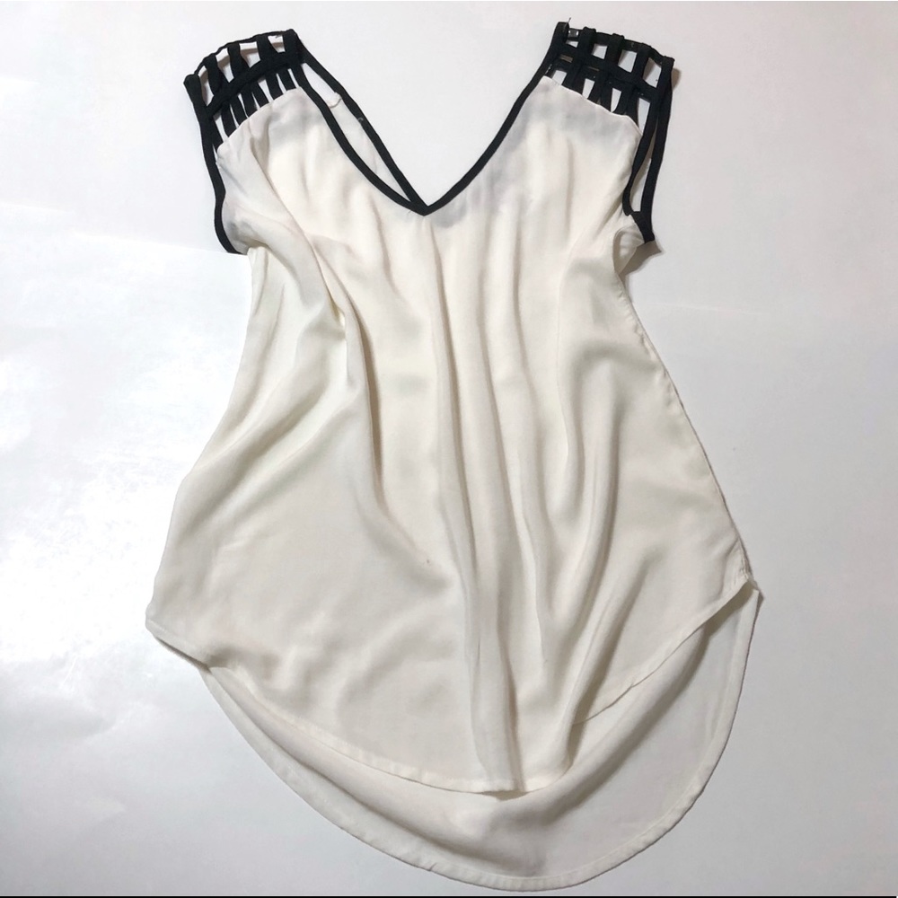 Tobi Ivory and Black Lattice Shoulder V-Neck Blouse
